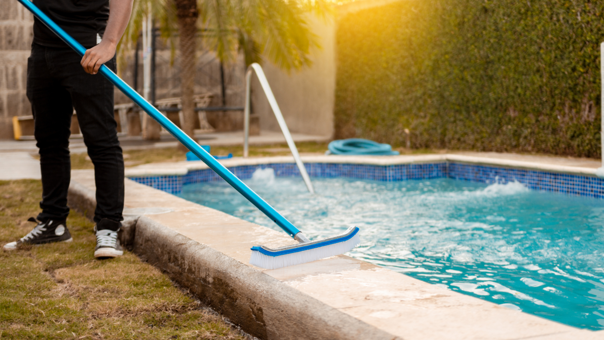 VIDER LAVER PISCINE FIBRE DE VERRE 